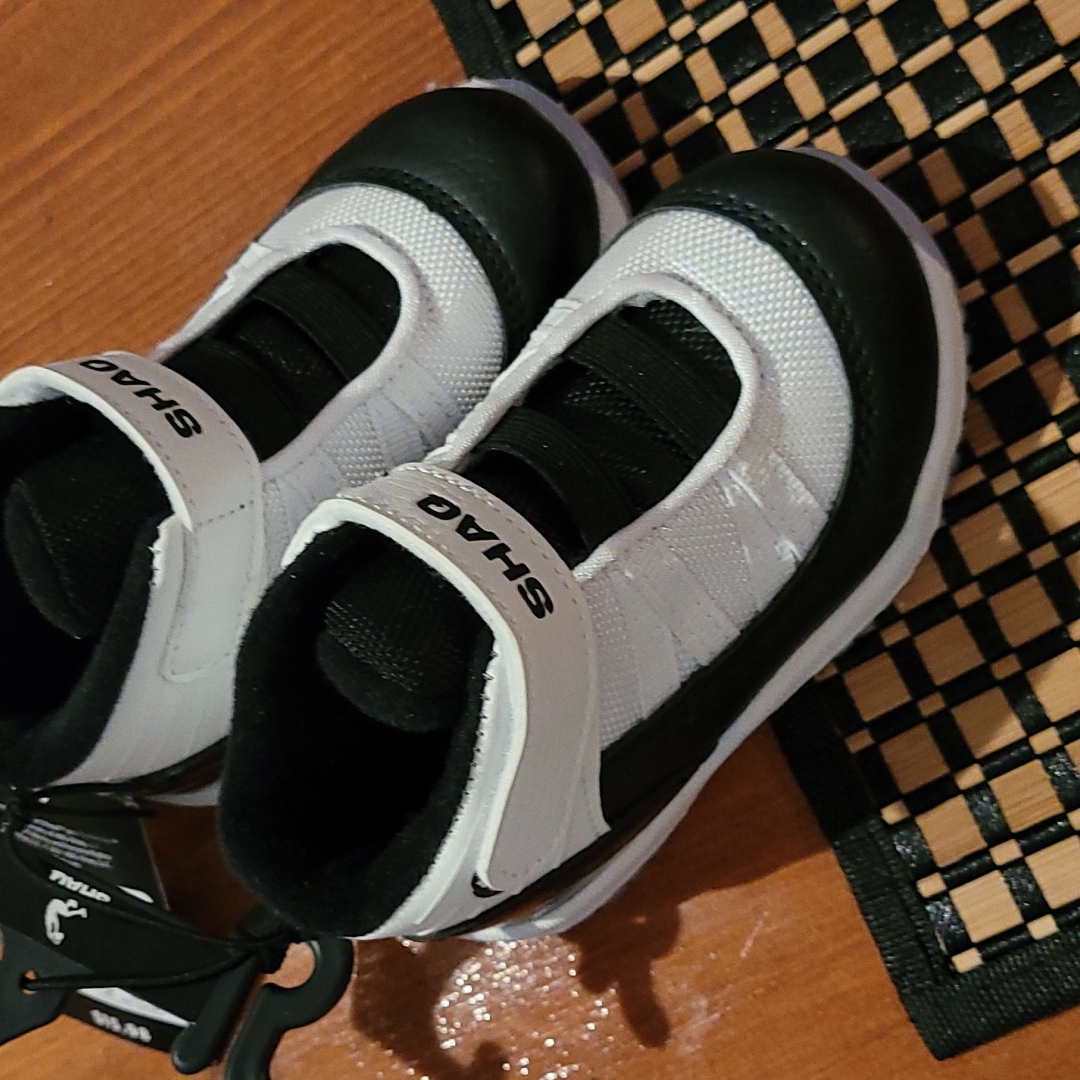 New Pair Of Shaq Tennis Shoes